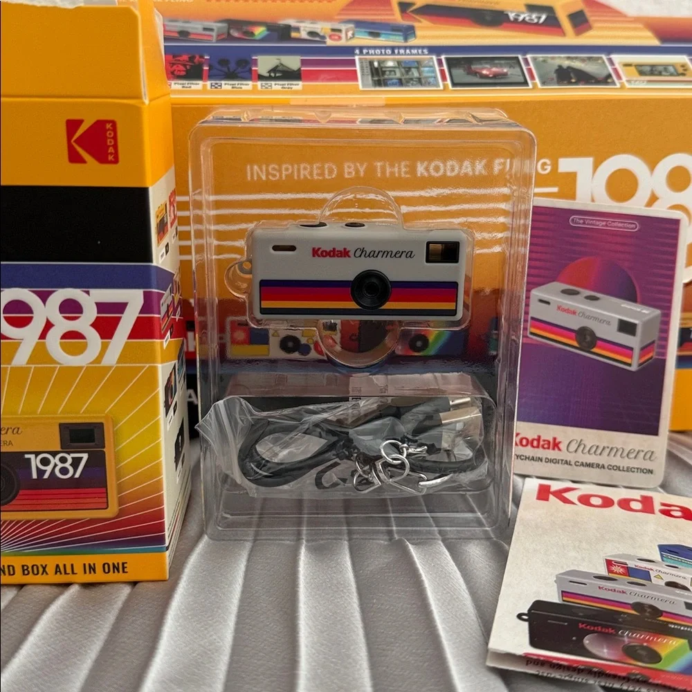 Kodak Charmera 1987 Edition - Picture 3 of 10